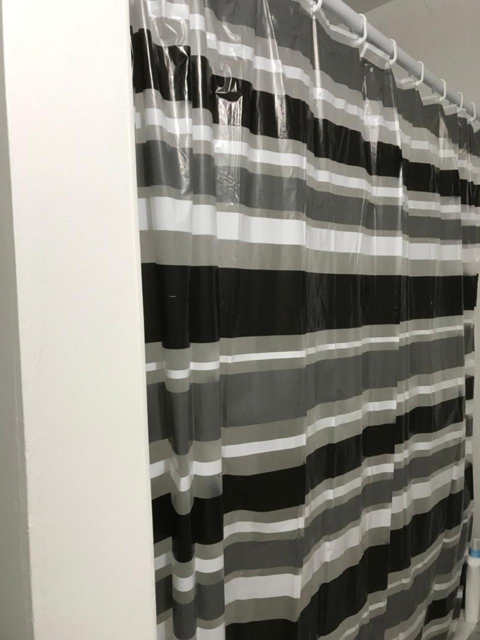 Chinatown Travellers Home Торонто Екстер'єр фото
